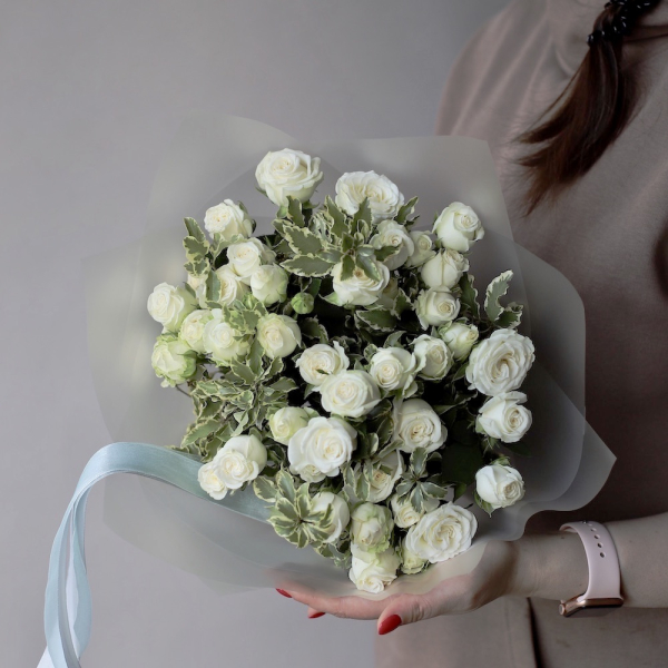 Букет из кустовых пионовидных роз Мисс Бомбастик - 9 кустовых роз 