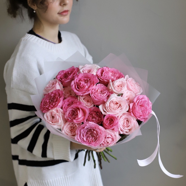 Букет из пионовидных роз разных сортов -  23 розы 