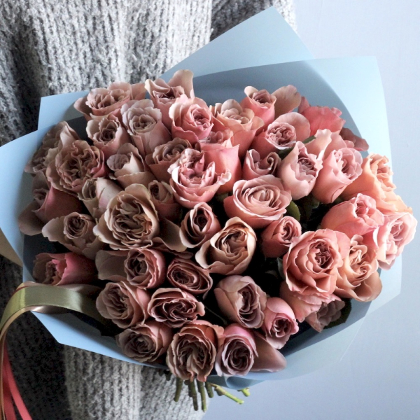 Букет из пионовидных роз Кафе Латте - 43 розы