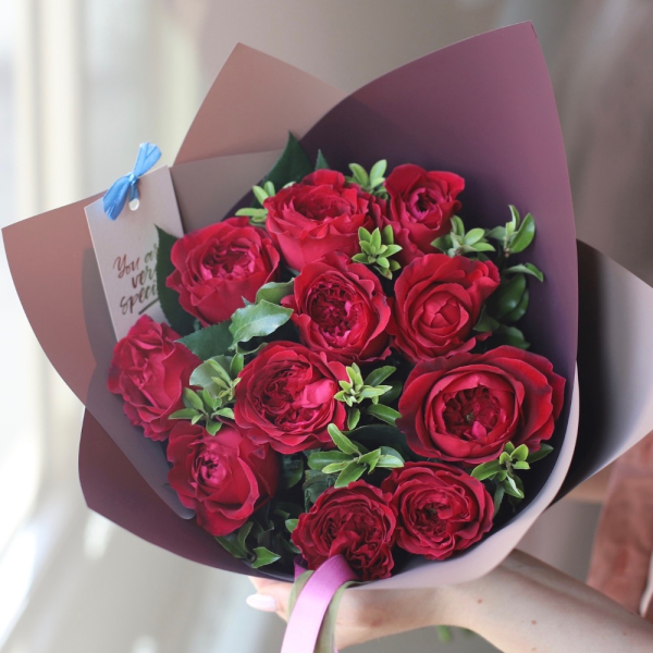 Букет из пионовидных роз Дэвида Остина Кейт - 11 роз 