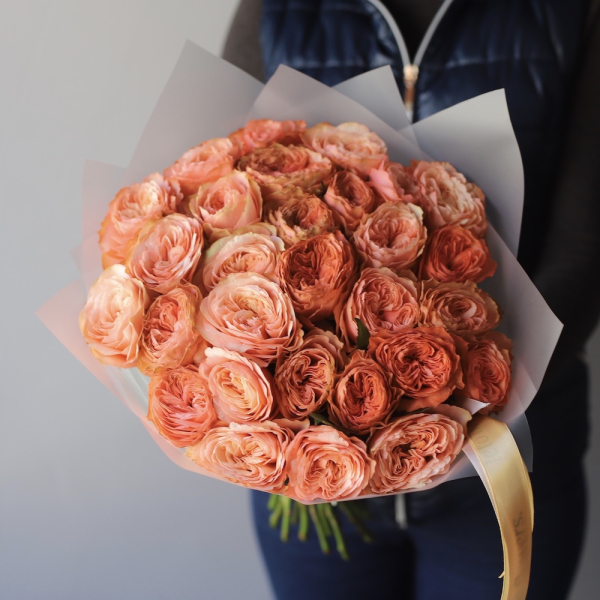 Букет из пионовидных роз Кахала - 29 роз 