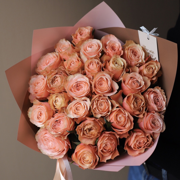 Букет из пионовидных роз Кахала - 29 роз